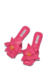 Fully Flower Square Toe Flat Sandals