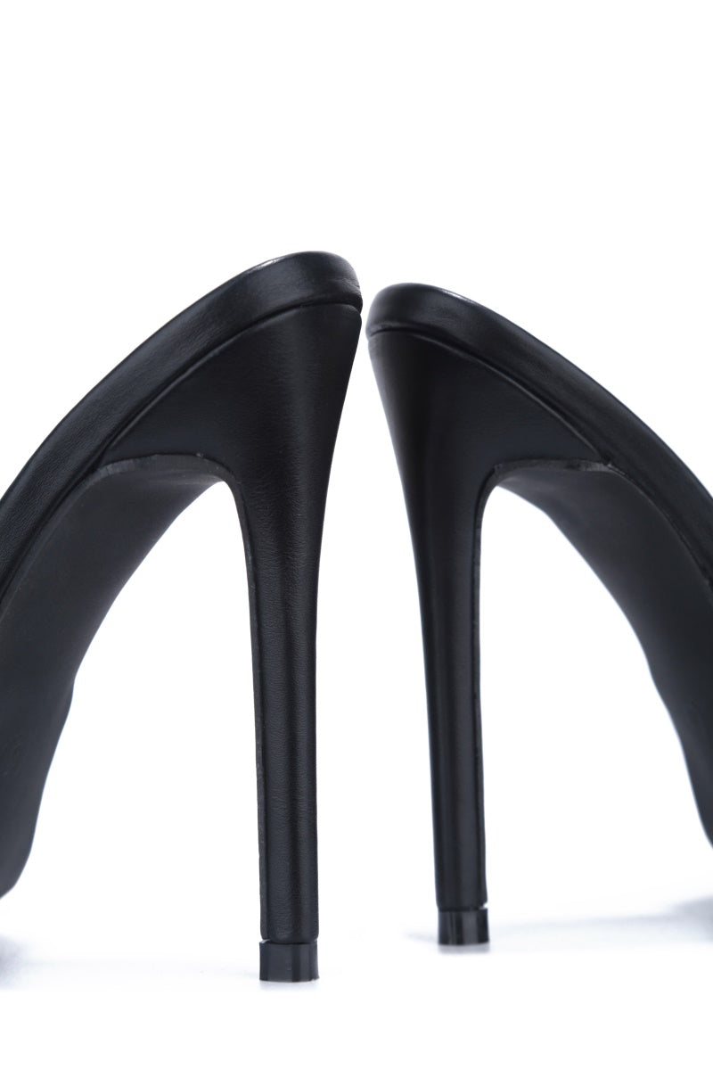 UrbanOG - Mackley Round Toe Single Sole High Heels - HEELS