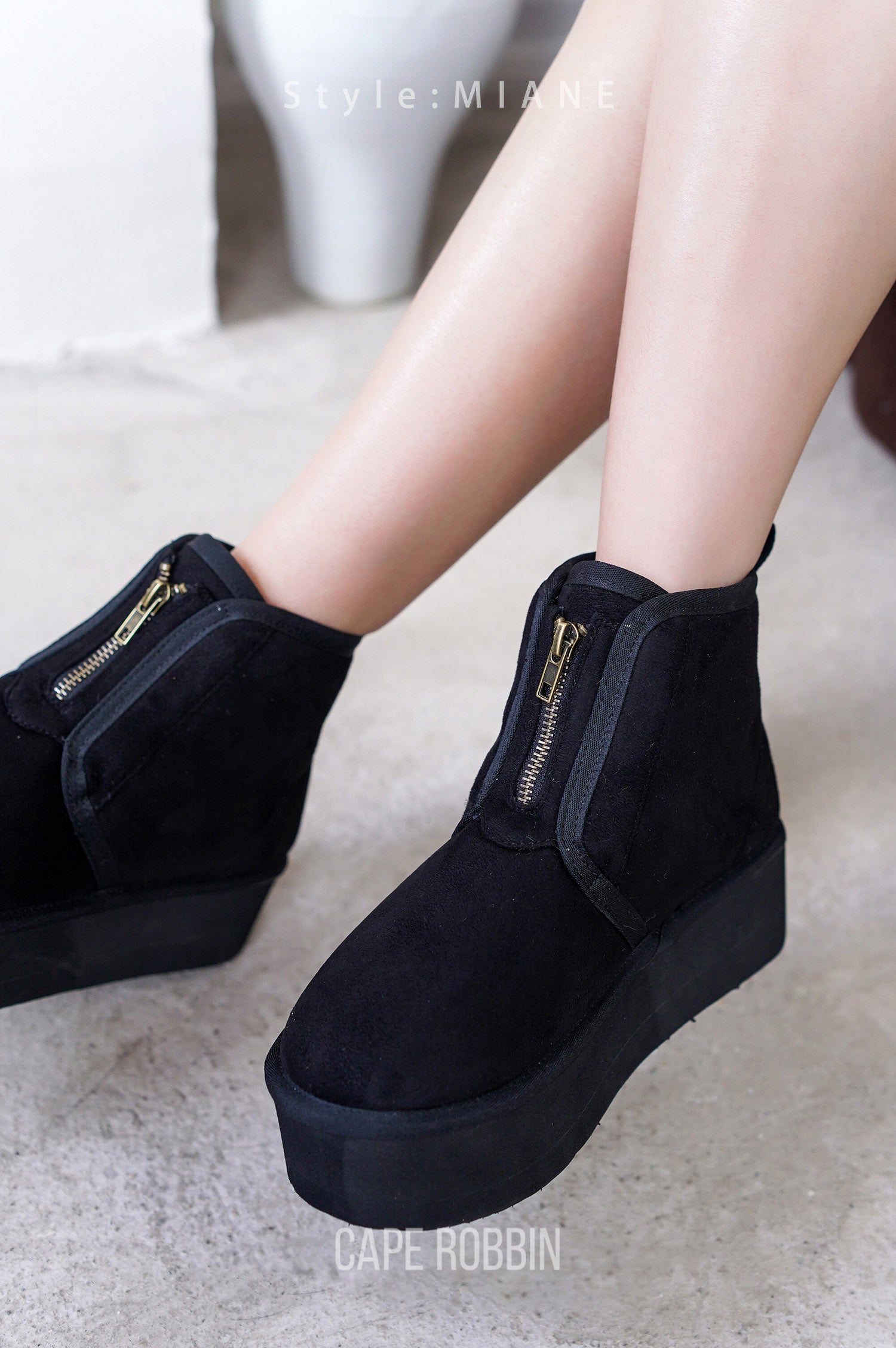 UrbanOG - Miane Fur-Lined Platform Suede Ankle Booties - BOOTIES